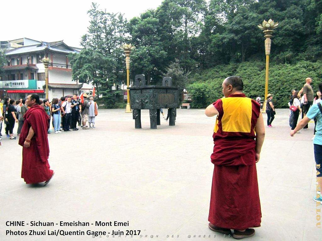 Emeishan 043.JPG